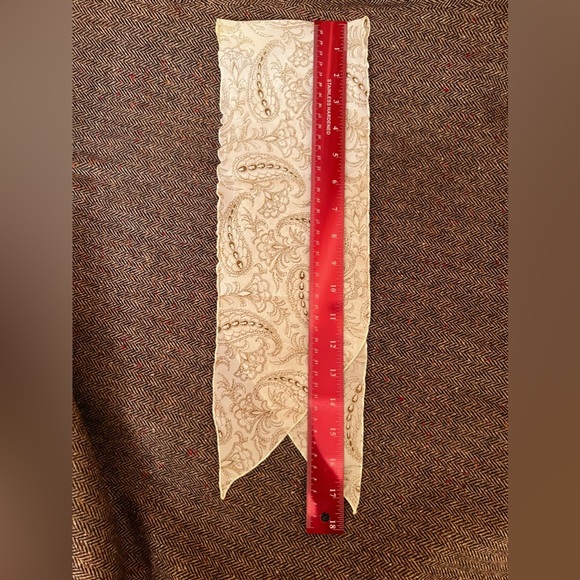 USA Vintage Short Scarf 60s 70s PCI Brand Polyester 5.5 x 35 inches - Picture 4 of 7